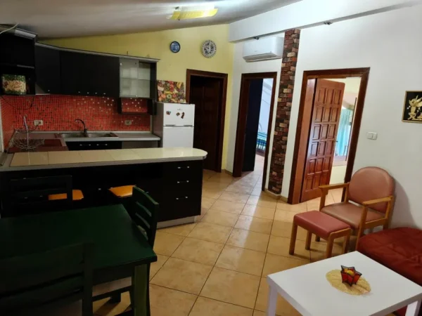 Tirane, jepet me qera apartament 2+1 Kati 3, 84 m² 400 € (Universiteti Zonja e Keshillit te Mire)