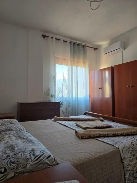 Tirane, jepet me qera apartament+verande | Penthouse 2+1+Ballkon Kati 3, 1 m² 600 € (Rruga Siri kodra)
