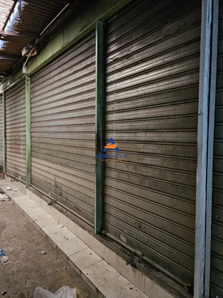 Tirane, shitet ambjent biznesi Kati 0, 14 m² 