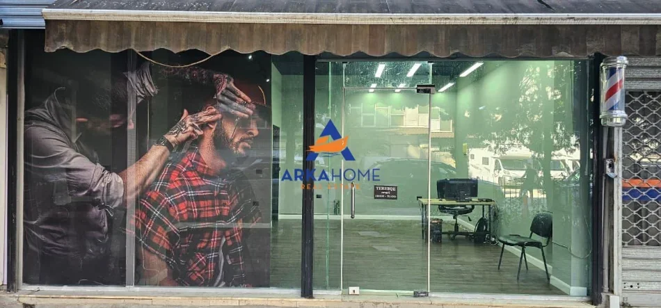 Tirane, jepet me qera ambjent biznesi Kati 0, 36 m² 350 € 