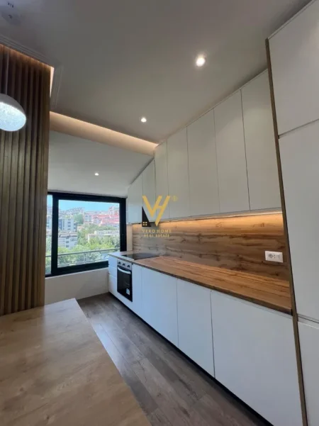 Tirane, shitet apartament 2+1+Ballkon Kati 4, 100 m² 289.000 € (LIQENI I THATE)