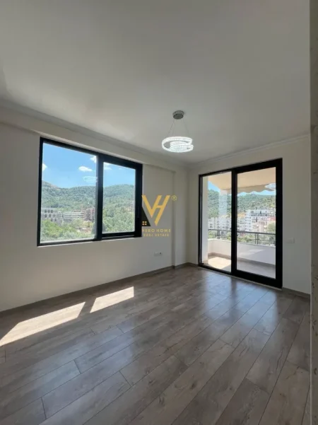 Tirane, shitet apartament 2+1+Ballkon Kati 4, 100 m² 289.000 € (LIQENI I THATE)