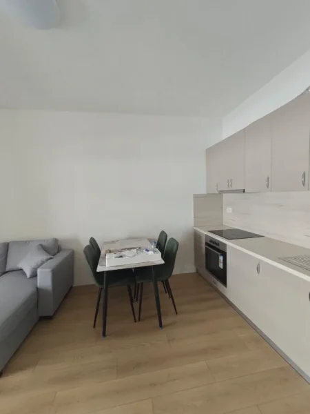 Tirane, jepet me qera apartament 1+1 Kati 2, 58 m² (Univers City)
