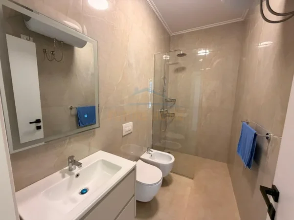 Tirane, jepet me qera apartament Kati 5, 114 m² 2.150 € 