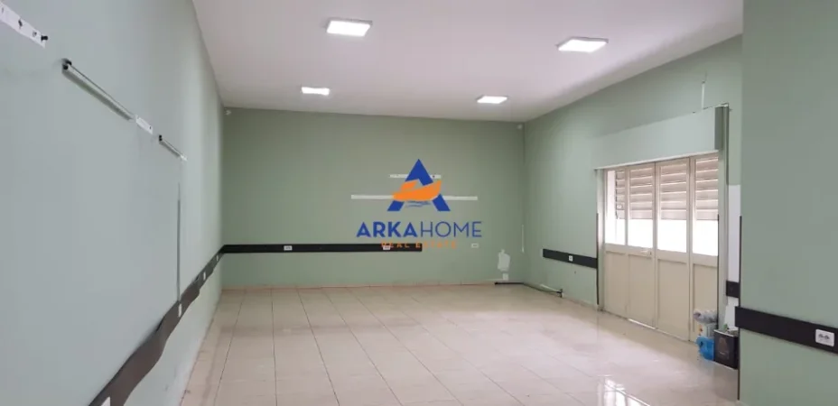 Tirane, jepet me qera ambjent biznesi Kati 0, 100 m² 1.071 € 