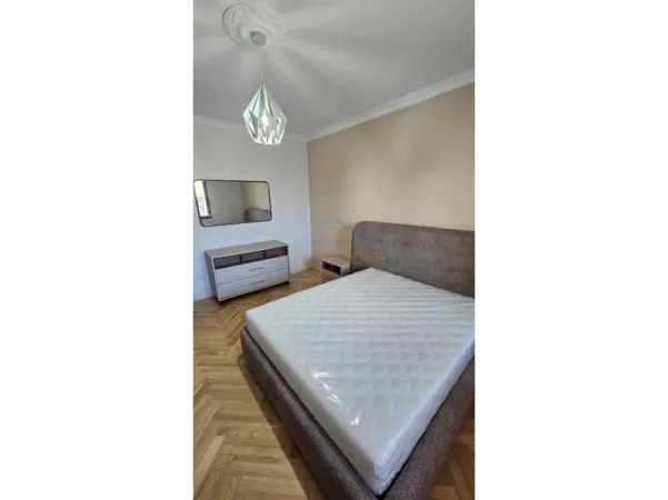 Durres, jepet me qera apartament Kati 2, 85 m² 850 € (Vollga, Durres)