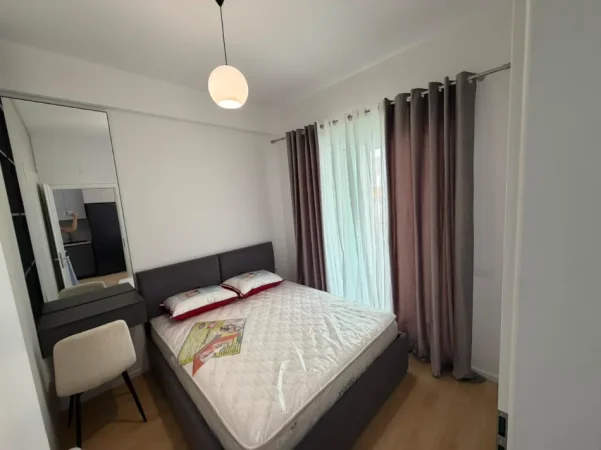 Tirane, jepet me qera apartament 1+1 Kati 6, 60 m² (Ali Demi)