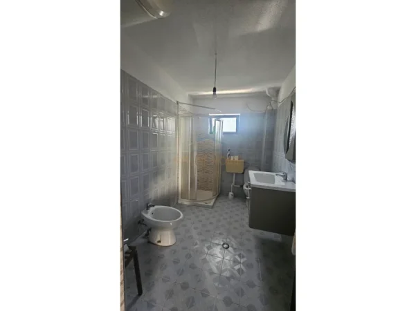 Durres, jepet me qera Vile Kati 2, 104 m² 350 € (Arapaj, Durres)