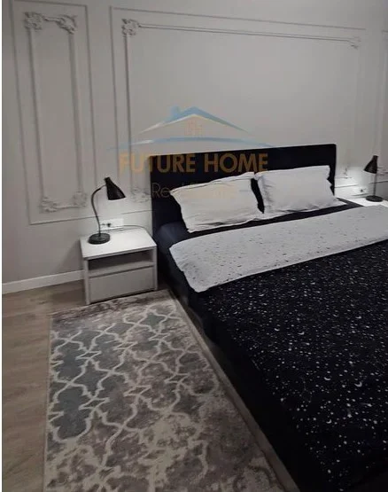 Tirane, jepet me qera apartament 1+1+Ballkon Kati 5, 68 m² 650 € (KOMPLEKSI KONTAKT)