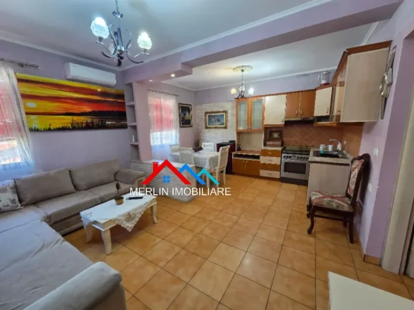 Tirane, jepet me qera apartament 2+1+Ballkon Kati 3, 100 m² 480 € (RRUGA ANDRONIQI ZENGO ANTONIU,ISH-FUSHA AVIACIONIT)