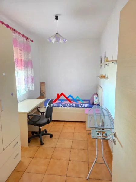 Tirane, jepet me qera apartament 2+1+Ballkon Kati 3, 100 m² 480 € (RRUGA ANDRONIQI ZENGO ANTONIU,ISH-FUSHA AVIACIONIT)