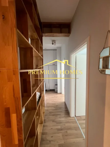 Tirane, jepet me qera apartament 1+1 Kati 4, 95 m² 550 € 