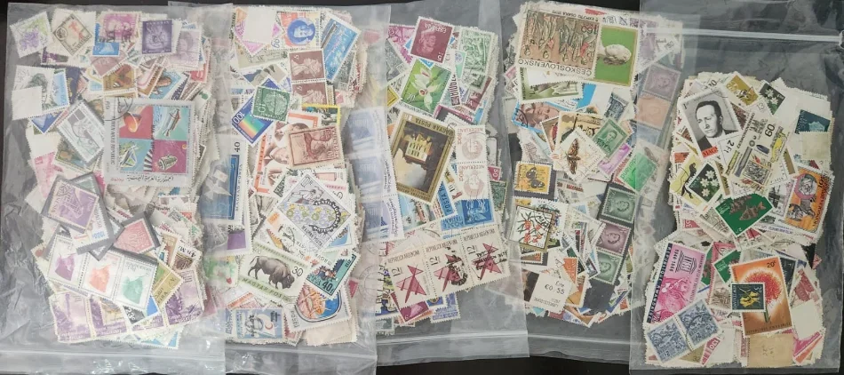 Tirane, shes Pulla te ndryshme per koleksionist 100 €