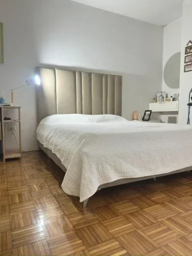 Tirane, jepet me qera apartament 2+1+Aneks+Ballkon Kati 2, 101 m² 800 € (zogu i zi)