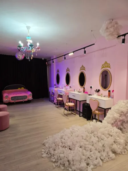 Tirane, shitet ambjent biznesi Kati 0, 120 m² (Rruga e Barrikadave)