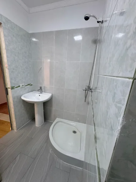 Tirane, shitet apartament 1+1 Kati 2, 35 m² 7.000.000 LEKE (Fresk, pranë Restorant Freskut)