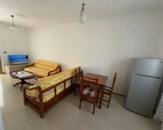 Tirane, jepet me qera apartament 1+1+Aneks Kati 3, 60 m² 450 € (rruga ali demi , ish tregu elektrik)