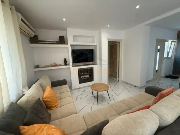 Tirane, jepet me qera shtepi 2+1 Kati 0, 80 m² 600 € (Rrg BESA)
