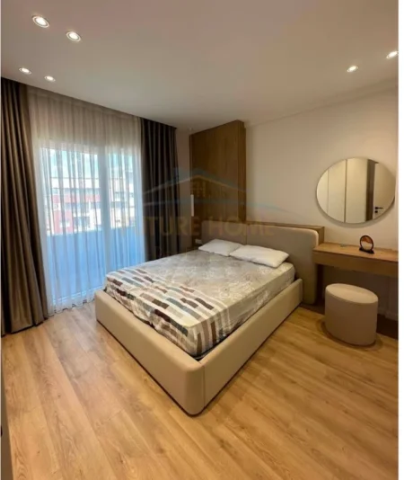 Tirane, jepet me qera apartament 1+1+Ballkon Kati 7, 50 m² 550 € (ASTIR)