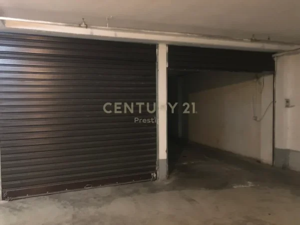 Tirane, shitet garazh | post parkimi , 21 m² 70.000 € (Rruga e Elbasanit)