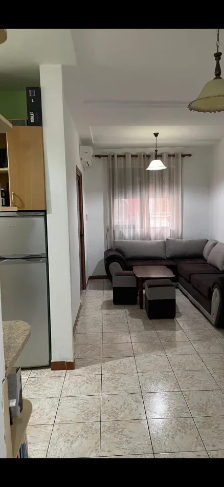 Tirane, jepet me qera apartament 1+1 Kati 4, 50 m² (myslym shyri)