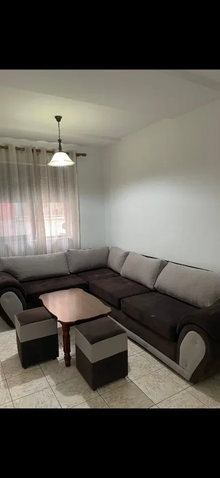 Tirane, jepet me qera apartament 1+1 Kati 4, 50 m² (myslym shyri)