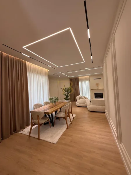 Tirane, jepet me qera Vile Vile 2 Katshe , 600 m² 5.000 € 
