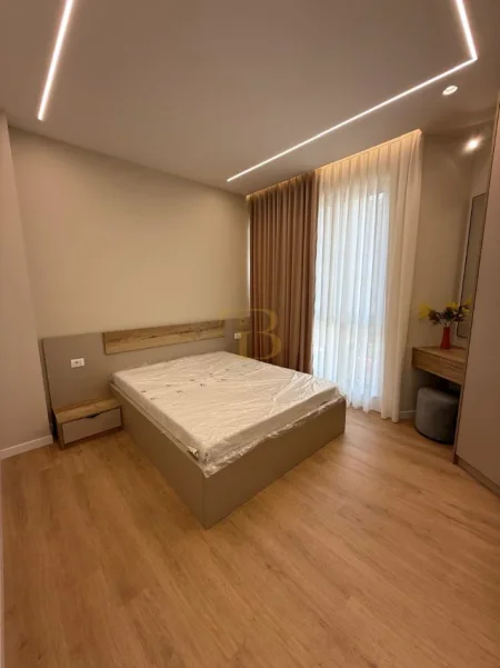 Tirane, jepet me qera Vile Vile 2 Katshe , 600 m² 5.000 € 