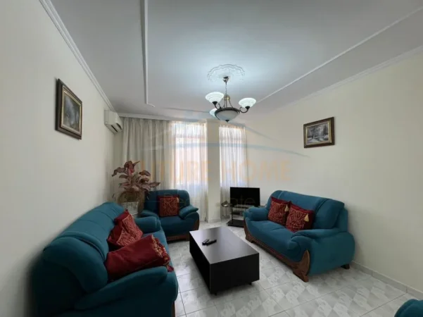Tirane, jepet me qera apartament 2+1 Kati 4, 87 m² 650 € (Shkolla 1 Maji, Ali Demi)