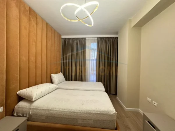 Tirane, shitet apartament 3+1 Kati 2, 112 m² 220.000 € (Unaza e Re)