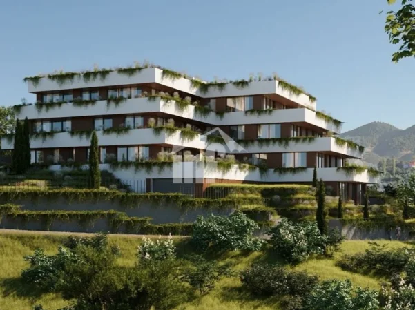 Tirane, shitet apartament 3+1 Kati -1, 155 m² 416.600 € (TEK LIQENI I FARKËS)