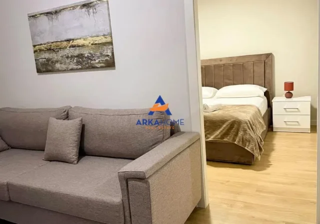 Tirane, jepet me qera apartament 1+1+Ballkon Kati 2, 50 m² 650 € 