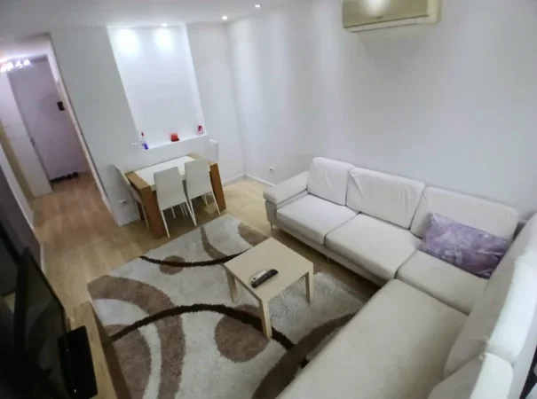 Tirane, jepet me qera apartament 2+1 Kati 6, 79 m² 550 € (Ali dem)