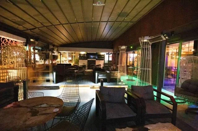 Tirane, jepet me qera lokal Kati 0, 340 m² 4.000 Euro (Blloku)