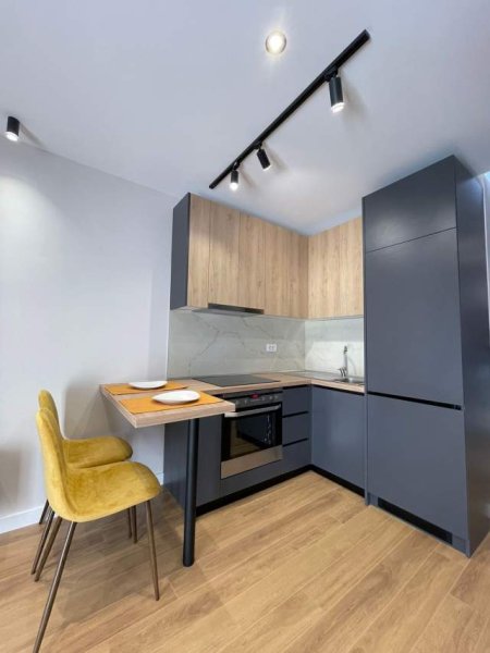 Tirane, shitet apartament 1+1+BLK Kati 5, 57 m² 103.000 Euro (Rruga Tefta Tashko)