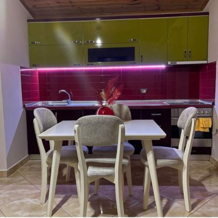 Tirane, jepet me qera apartament 1+1+BLK Kati 4, 75 m² 400 Euro (Don Bosko)