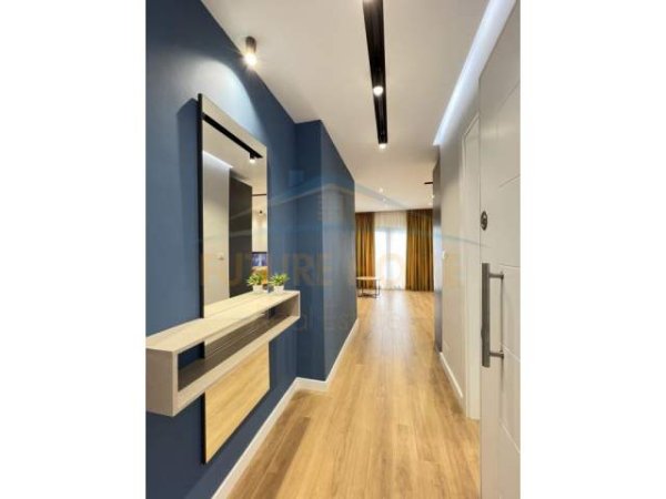 Tirane, shitet apartament Kati 5, 62 m² 103.000 Euro (Pazari i Ri)