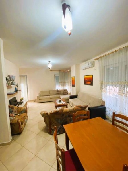 Tirane, 2+1+2 tualete. Sip 110 m² Kompleksi Magnet 178.000 Euro