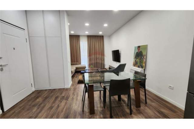 Tirane, jepet me qera apartament 2+1+BLK Kati 6, 125 m² 1.000 Euro