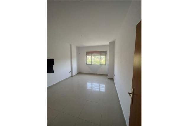Durres, shitet apartament 1+1+A+BLK Kati 2, 55 m² 53.000 Euro (Mali i Robit)