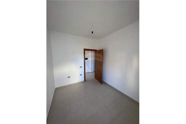 Durres, shitet apartament 2+1+A+BLK Kati 2, 80 m² 68.000 Euro (Mali i Robit)