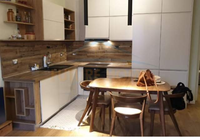 Tirane, jepet me qera apartament 2+1 Kati 2, 95 m² 600 Euro (Rezidencen G&P Rruga Rexhep Pinari,Tiranë.)