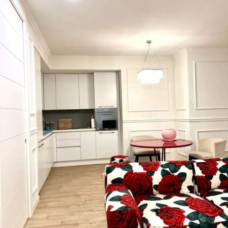 Tirane, ofert apartament 2+1 90 m² 260.000 Euro (MYSLYM SHYRI, ALB TELECOM)