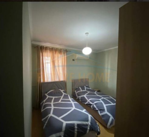 Tirane, jepet me qera apartament Kati 5, 90 m² 850 Euro (Selvia)