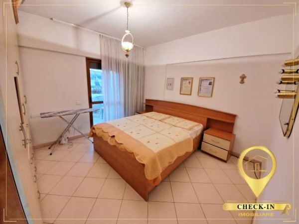 Tirane, jepet me qera apartament 2+1+A+BLK Kati 9, 85 m² 450 Euro (Komuna e Parisit)