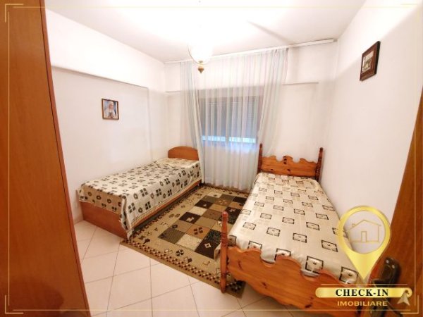 Tirane, jepet me qera apartament 2+1+A+BLK Kati 9, 85 m² 450 Euro (Komuna e Parisit)