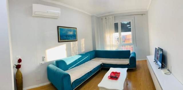 Tirane, jepet me qera apartament 1+1+BLK Kati 1, 70 m² 550 Euro (Concord Center)