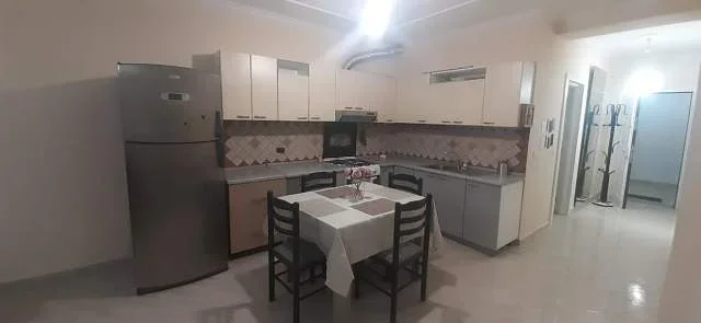 Tirane, jepet me qera apartament 2+1+BLK Kati 10, 72 m² 700 Euro (Petro Nini Luarasi)