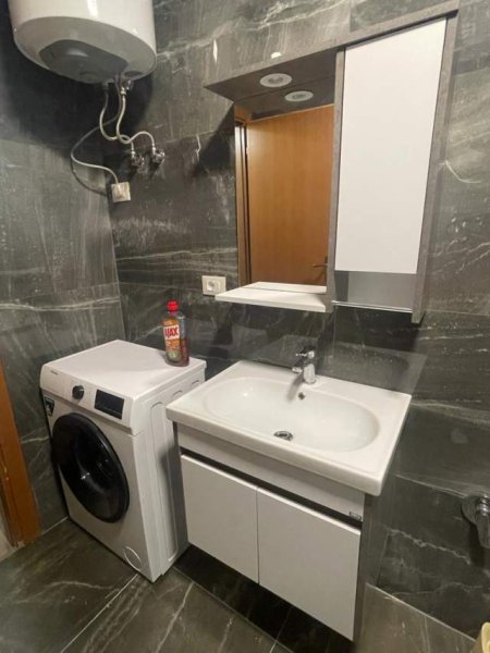 Tirane, jepet me qera apartament 2+1+BLK Kati 2, 90 m² 650 Euro (RRUGA E BOGDANEVE)