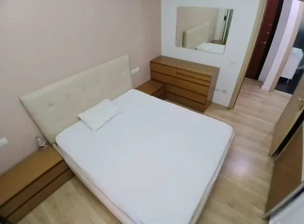 Tirane, jepet me qera apartament 2+1 Kati 6, 79 m² 550 € (Ali dem)